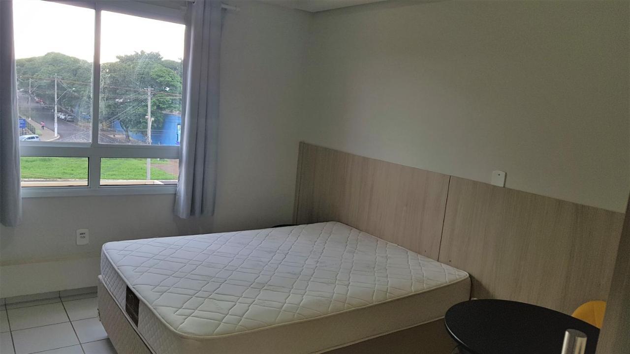 Ferienwohnung Flat Com Wifi, Piscina, Split E Estacionamento Ribeirão Preto Exterior foto